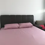 Homestay Sks Apartment Larkin Johor Bahru